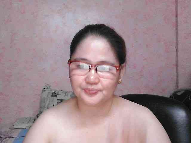 NICEtitspinay webcam
