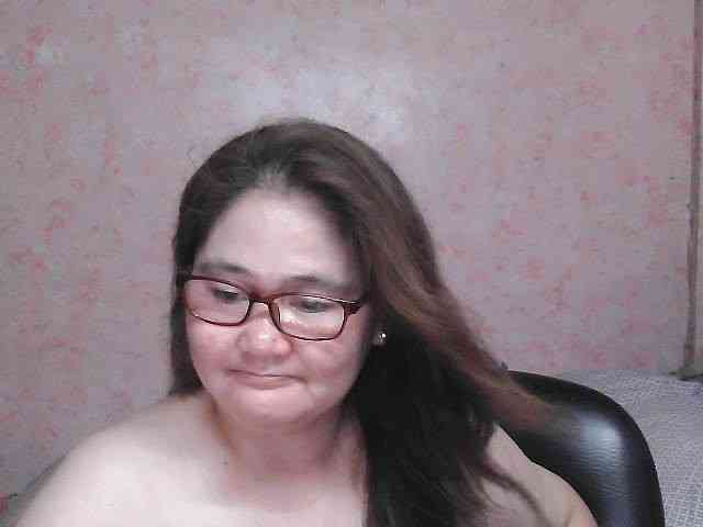 NICEtitspinay webcam