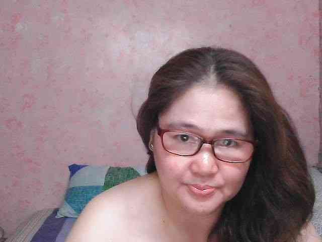 NICEtitspinay webcam