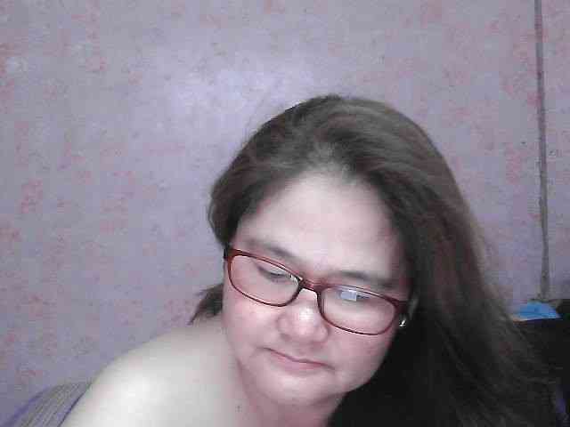 NICEtitspinay webcam