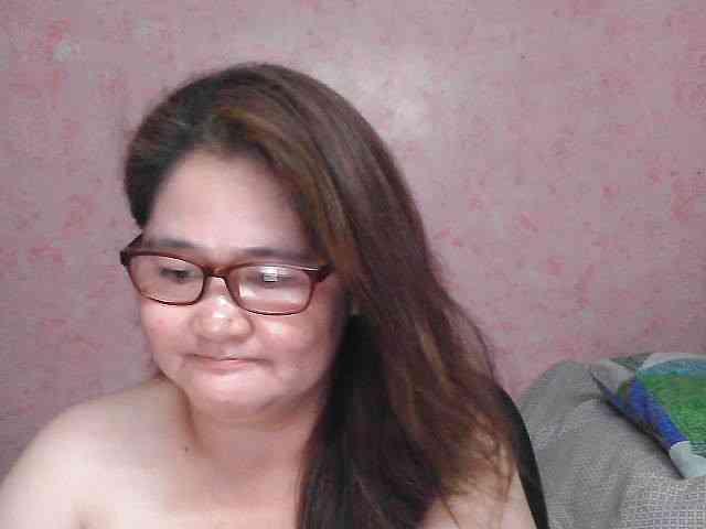 NICEtitspinay webcam