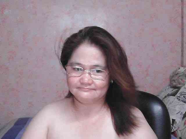 NICEtitspinay webcam
