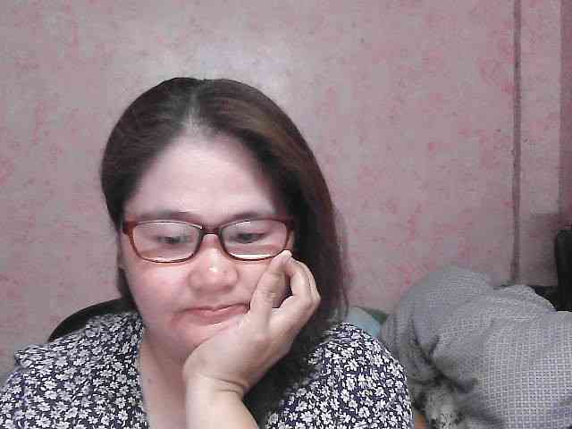 NICEtitspinay webcam