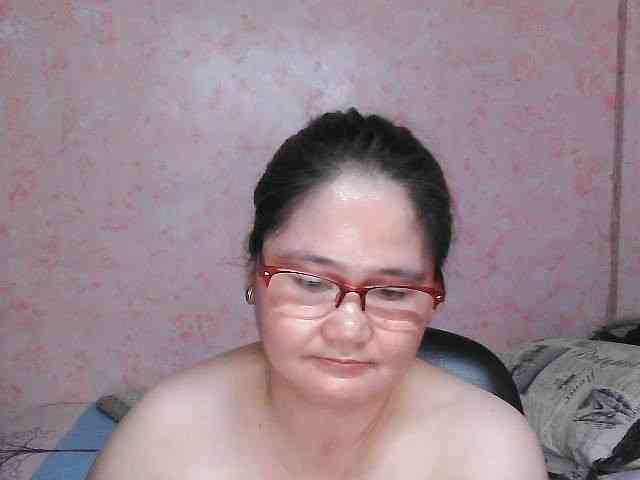 NICEtitspinay webcam