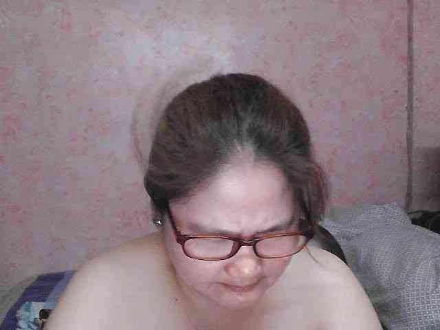 NICEtitspinay webcam