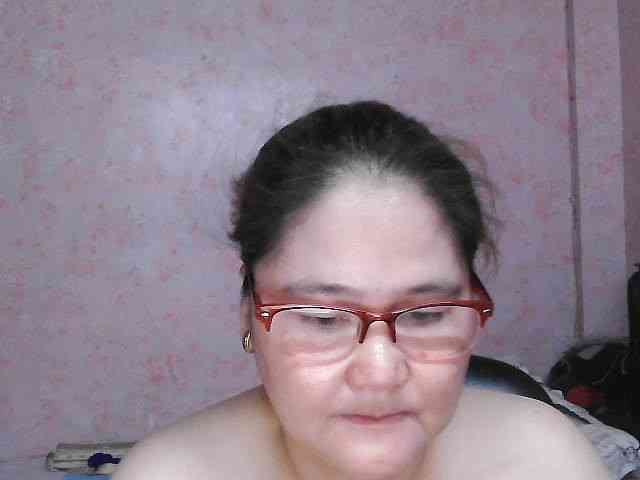 NICEtitspinay webcam