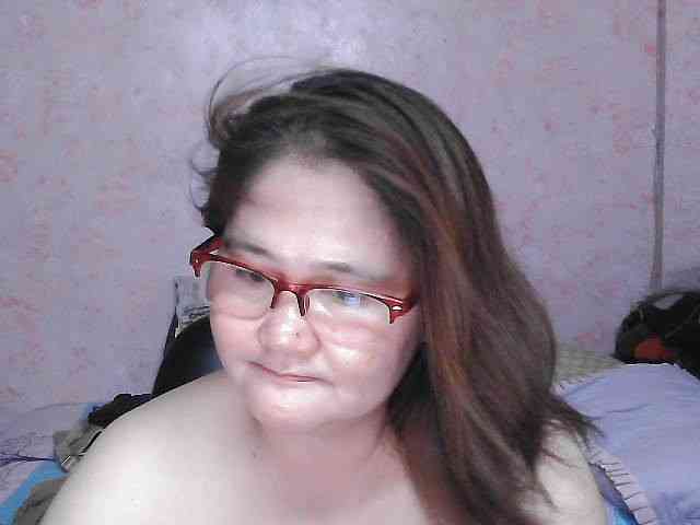 NICEtitspinay webcam