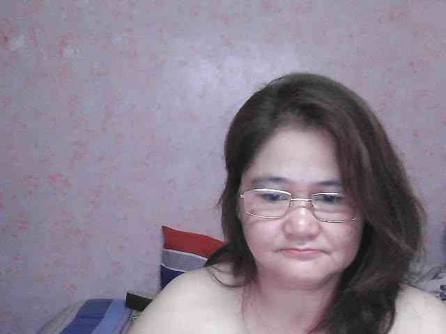 NICEtitspinay webcam