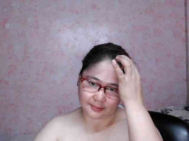 NICEtitspinay webcam