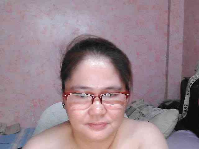 NICEtitspinay webcam