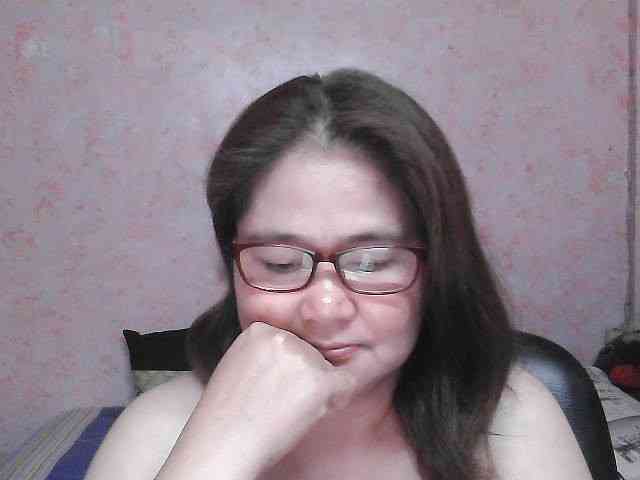 NICEtitspinay webcam