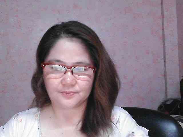 NICEtitspinay webcam