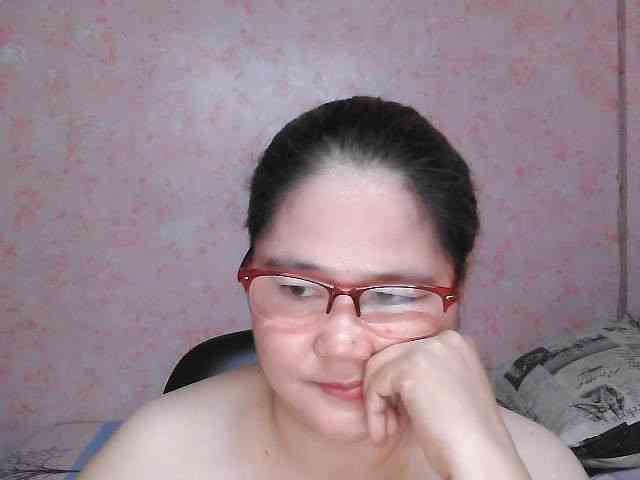 NICEtitspinay webcam