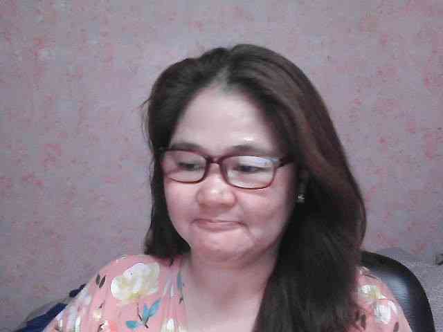 NICEtitspinay webcam