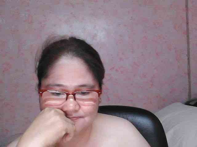 NICEtitspinay webcam