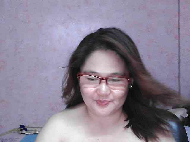 NICEtitspinay webcam
