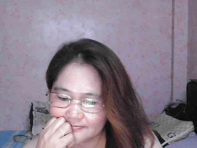 NICEtitspinay webcam