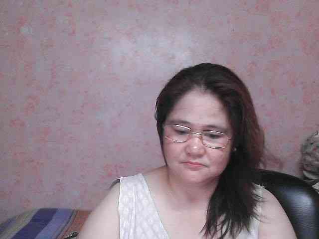NICEtitspinay webcam