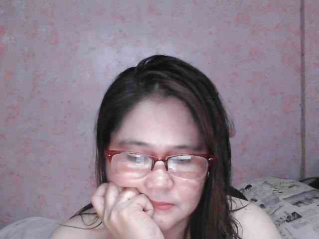 NICEtitspinay webcam