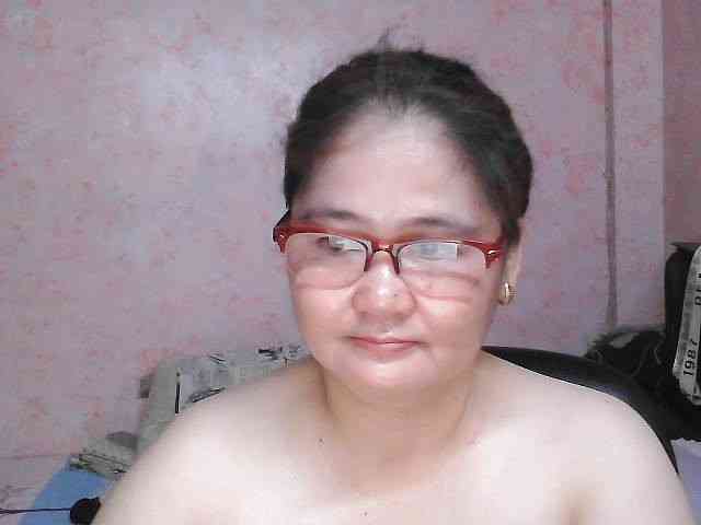 NICEtitspinay webcam