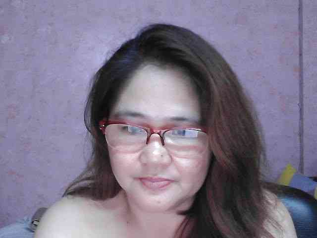 NICEtitspinay webcam
