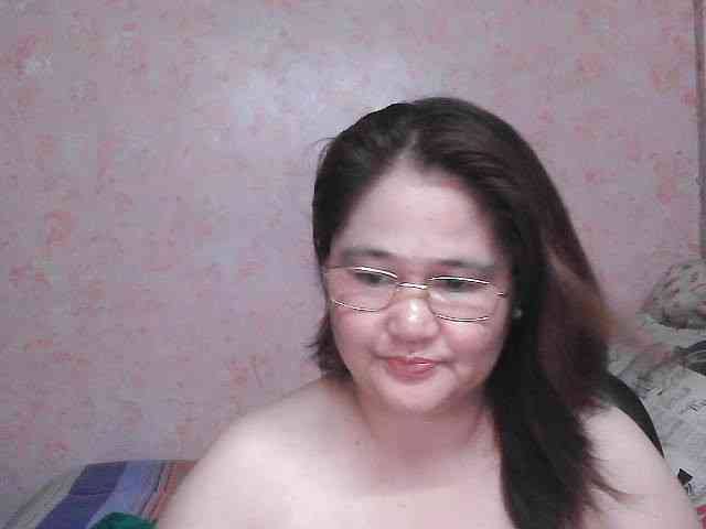 NICEtitspinay webcam