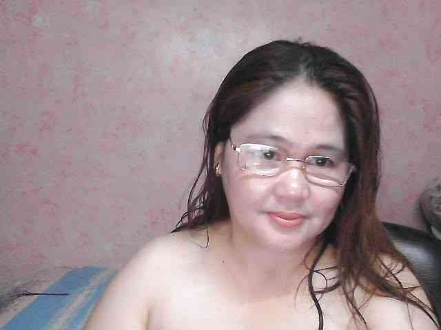 NICEtitspinay webcam
