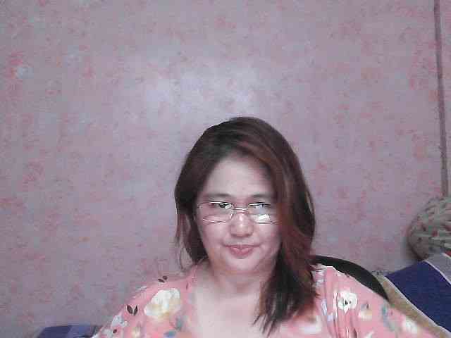 NICEtitspinay webcam