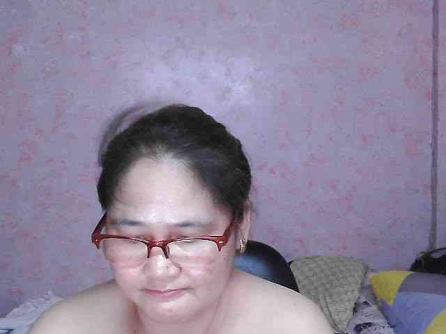 NICEtitspinay webcam