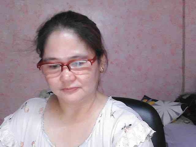 NICEtitspinay webcam