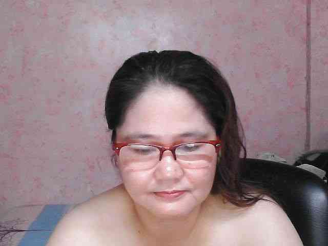 NICEtitspinay webcam