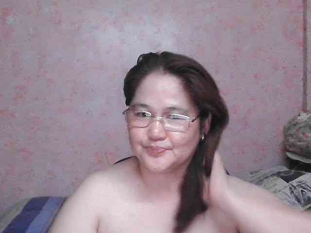 NICEtitspinay webcam