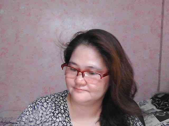NICEtitspinay webcam