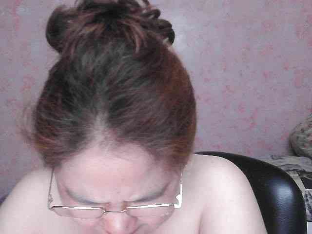 NICEtitspinay webcam