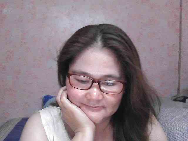 NICEtitspinay webcam