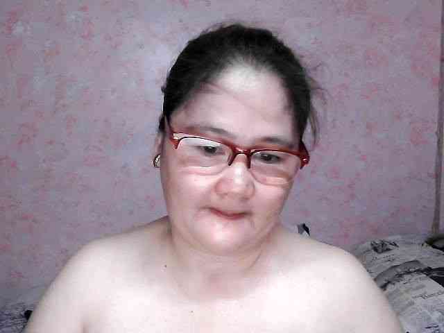 NICEtitspinay webcam