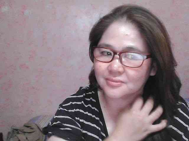 NICEtitspinay webcam