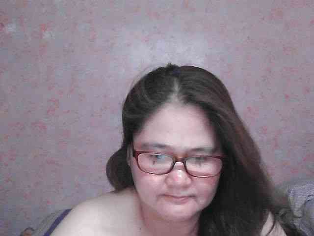 NICEtitspinay webcam