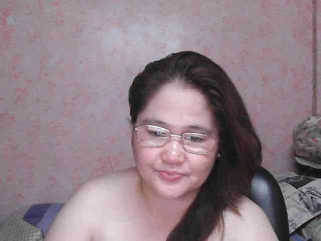 NICEtitspinay webcam