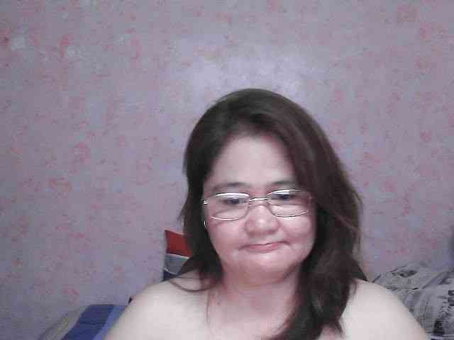 NICEtitspinay webcam