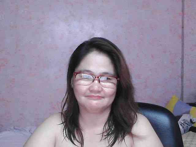 NICEtitspinay webcam