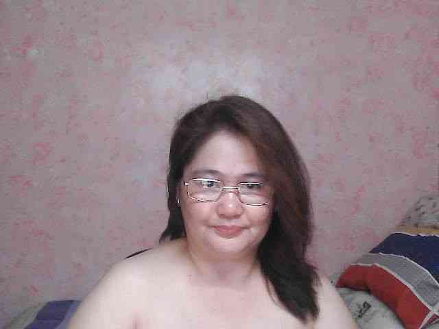 NICEtitspinay webcam