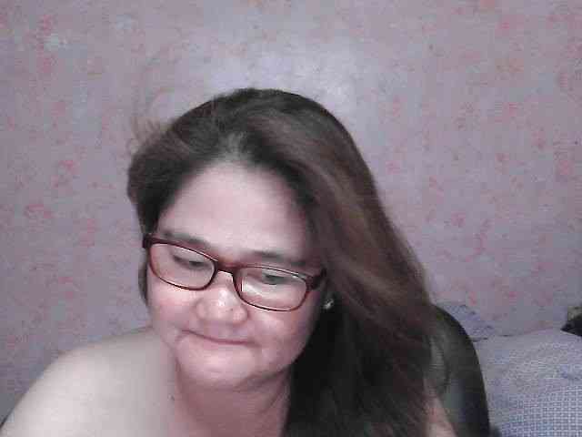 NICEtitspinay webcam