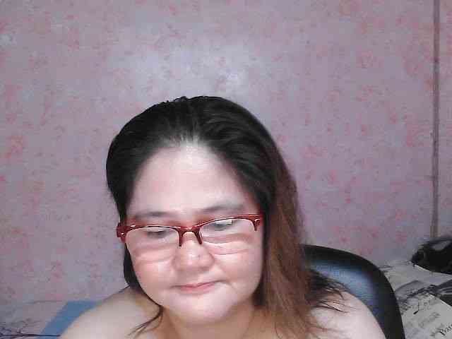 NICEtitspinay webcam