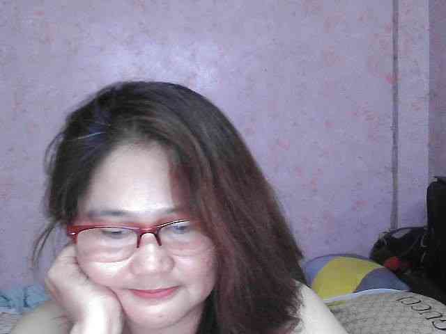 NICEtitspinay webcam