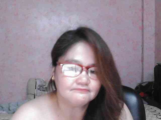 NICEtitspinay webcam