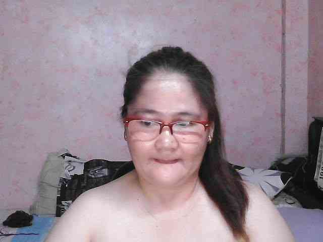 NICEtitspinay webcam