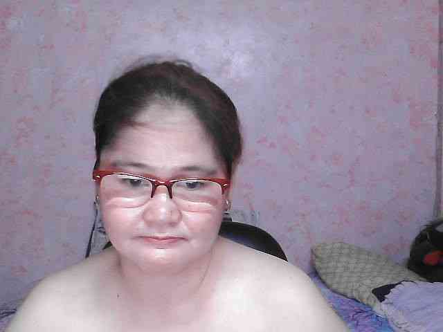 NICEtitspinay webcam
