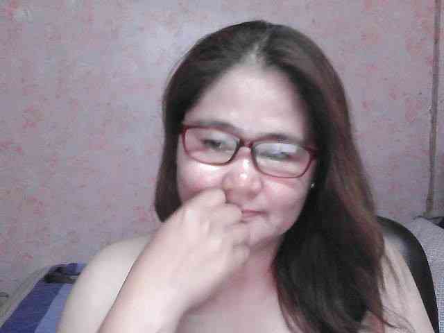 NICEtitspinay webcam