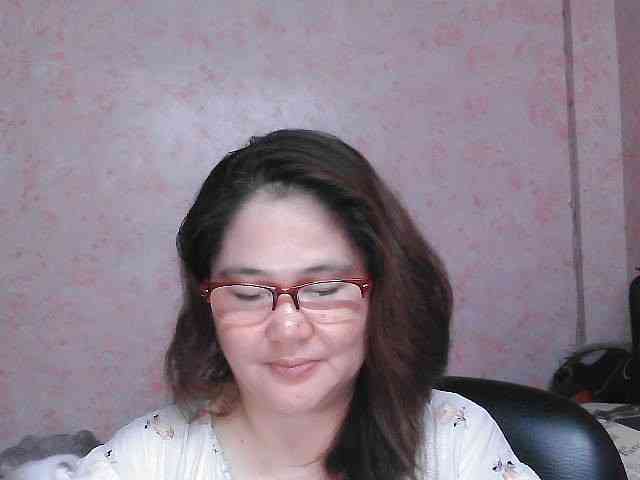 NICEtitspinay webcam